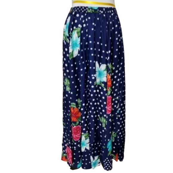 🆕️⬇️Navy Polka Dot & Floral Mix Print Maxi Skirt - Picture 2 of 8